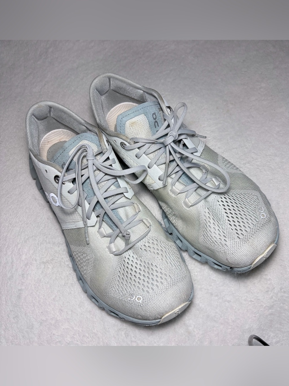 On Running Women's Light Gray Mesh Cloudventure  Sneakers Sz 8.5